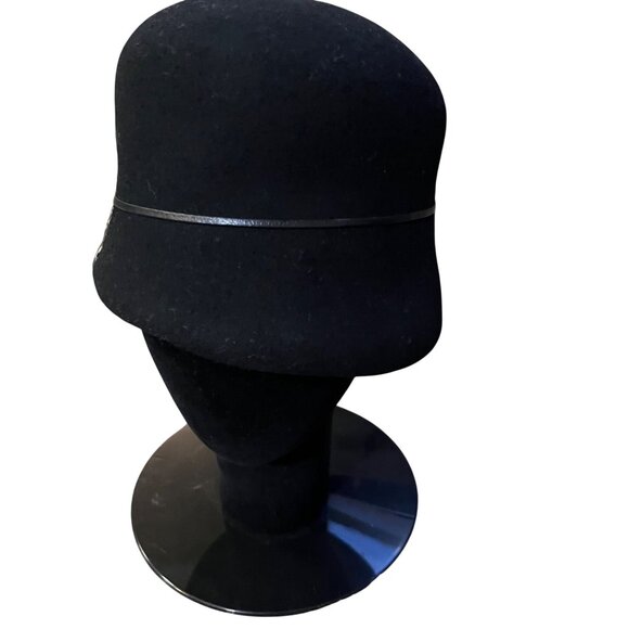 Vintage Ophelie Hats Black Wool Felt Cloche Feather Decoration Used and Box main image 14